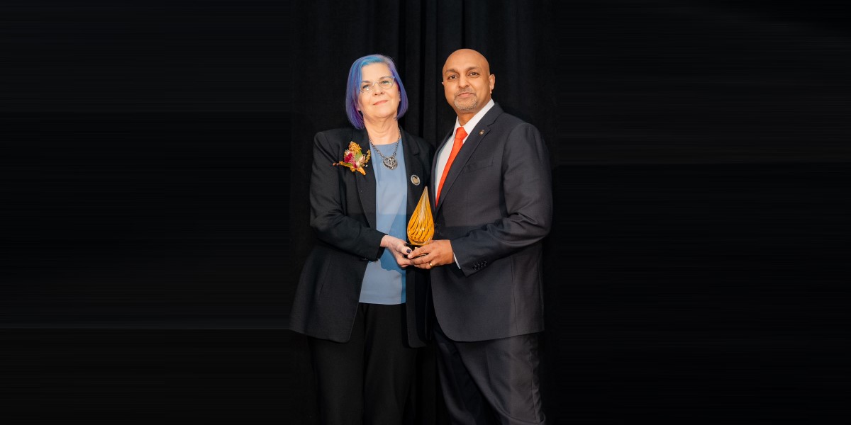 sabinsa-founder-dr-muhammed-majeed-posthumously-honored-by-ahpa-with-visionary-award-for-his-enduring-legacy